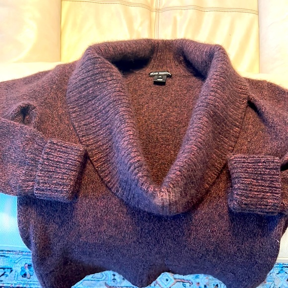 Club Monaco Cowl Neck Lamb Wool Sweater Size Large - Picture 2 of 8